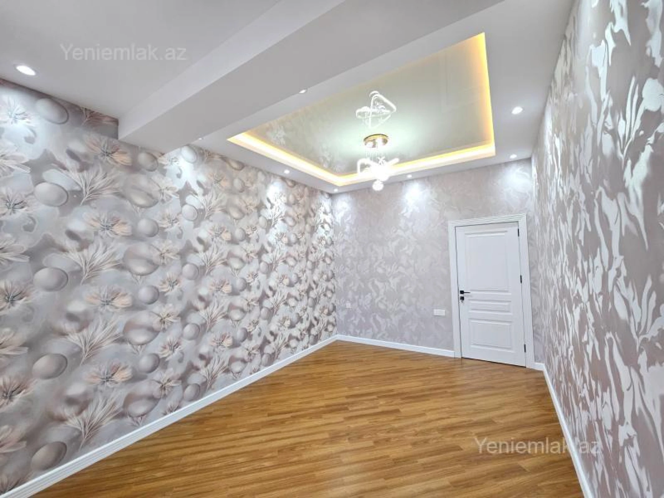 Satılır 2 otaqlı yeni tikili 85 m²