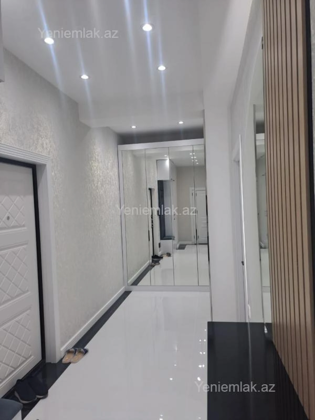 Satılır 2 otaqlı yeni tikili 85 m²