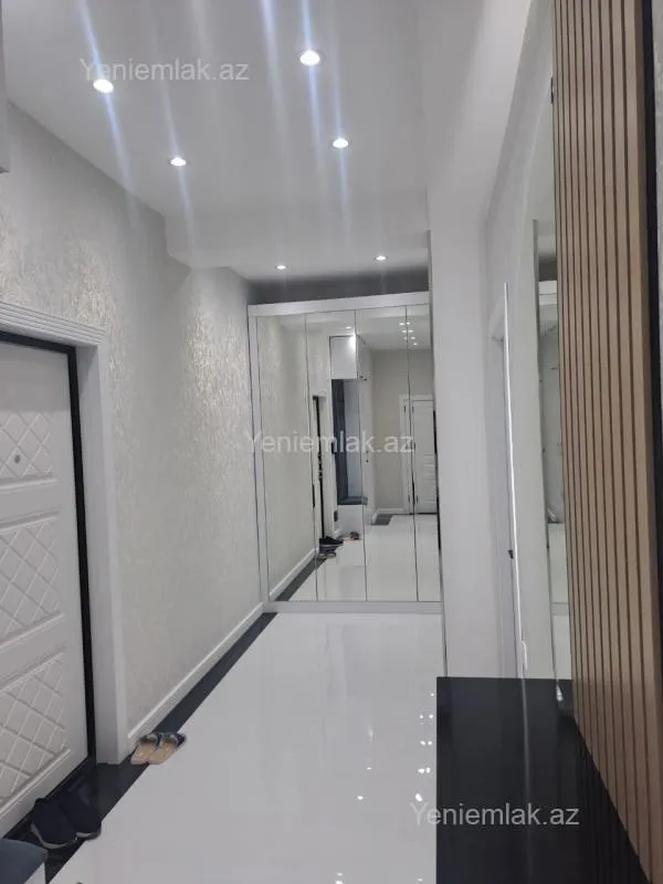 Satılır 2 otaqlı yeni tikili 85 m²