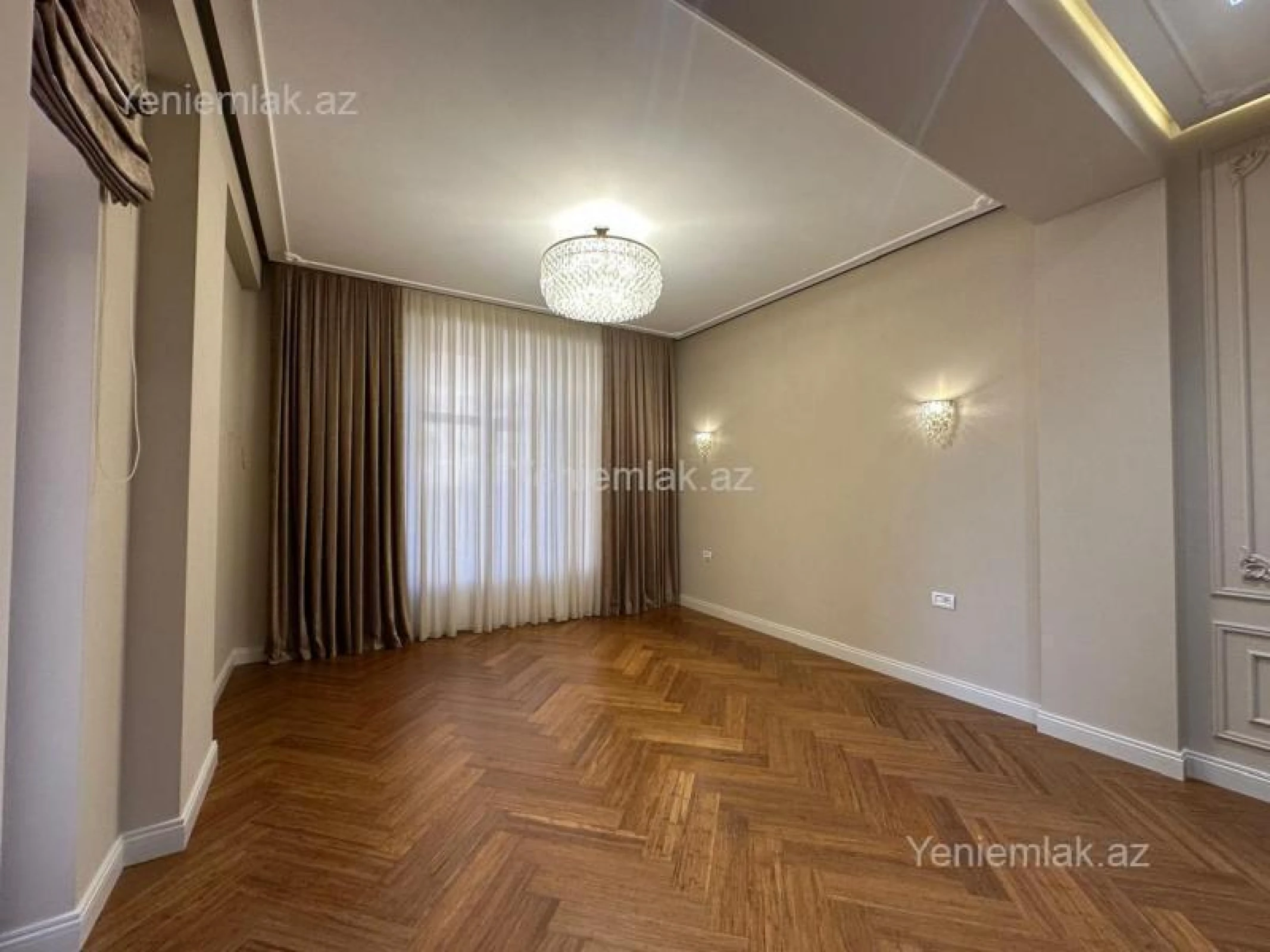 Satılır 4 otaqlı yeni tikili 240 m²