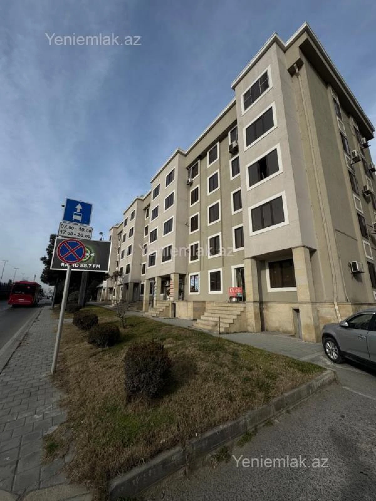 Satılır 3 otaqlı yeni tikili 80 m²