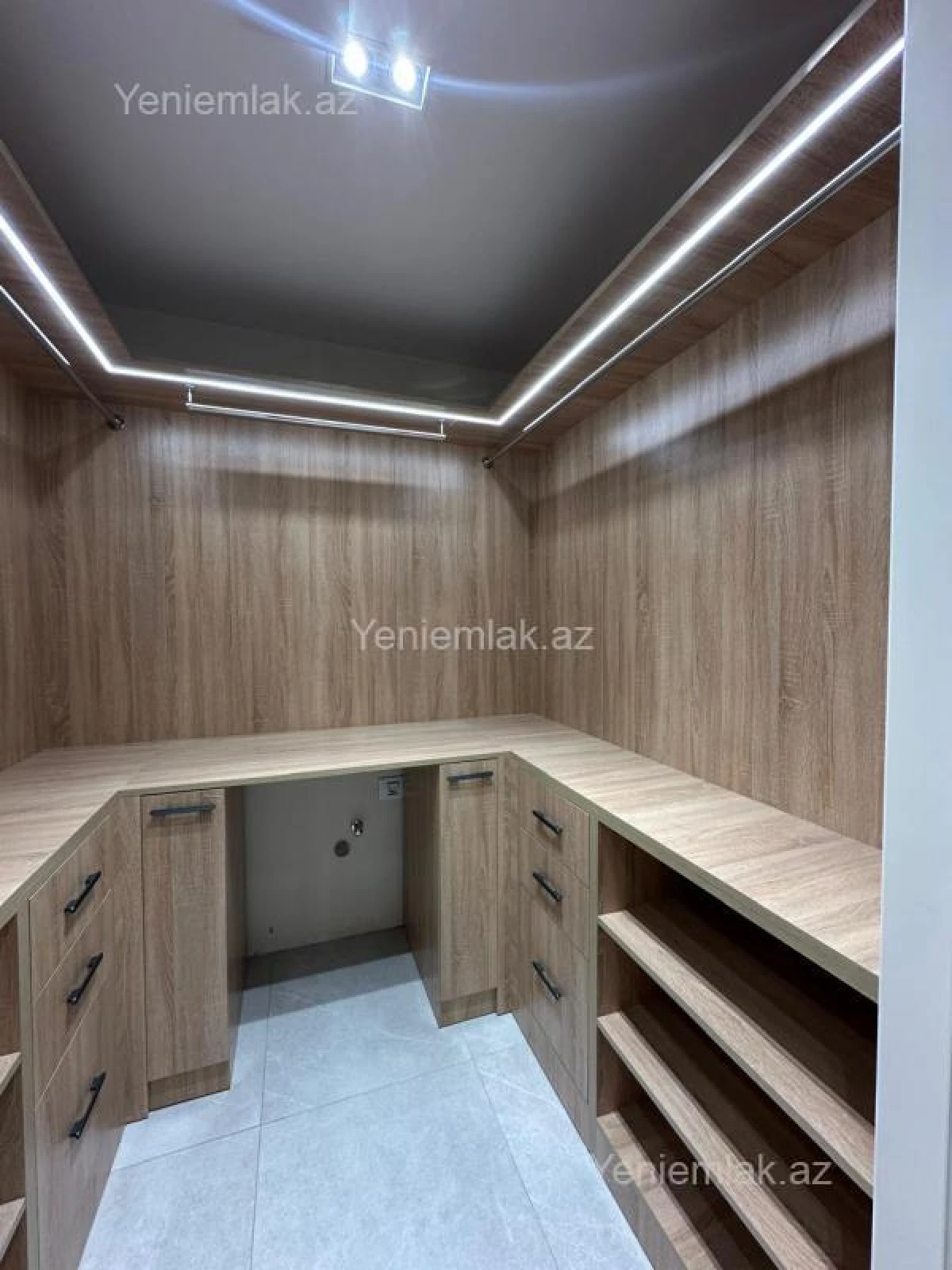Satılır 4 otaqlı yeni tikili 171 m²