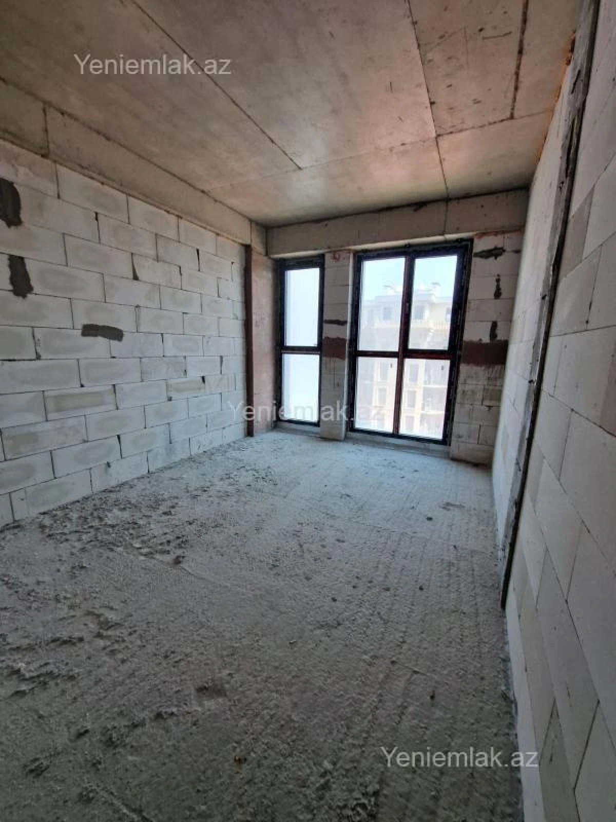 Satılır 3 otaqlı yeni tikili 170 m²