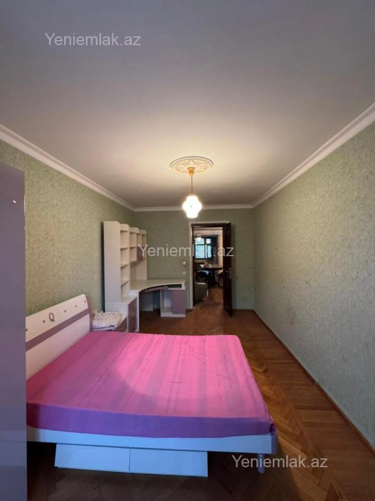 Satılır 3 otaqlı köhnə tikili 85 m²