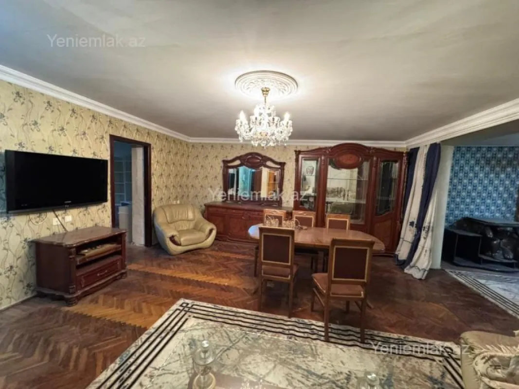 Satılır 3 otaqlı köhnə tikili 85 m²