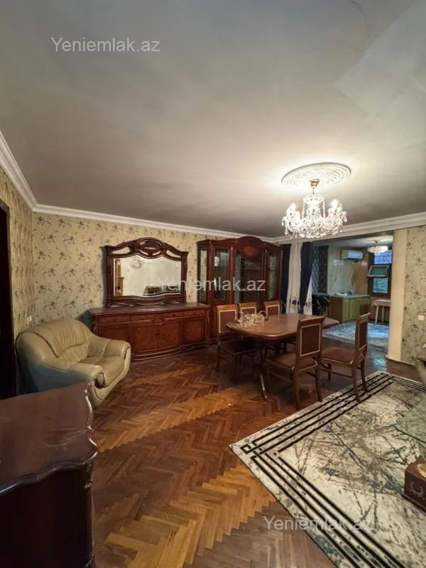 Satılır 3 otaqlı köhnə tikili 85 m²