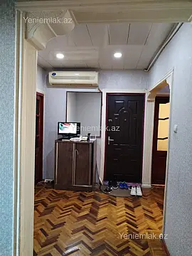 Satılır 4 otaqlı köhnə tikili 100 m²