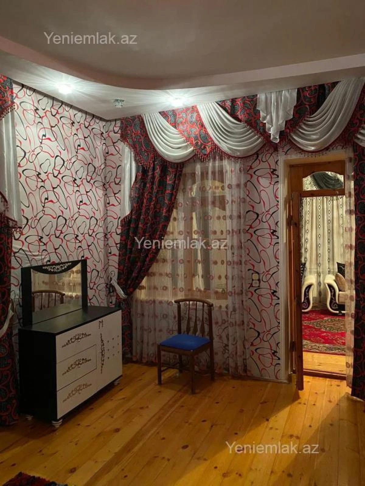 Satılır 4 otaqlı həyət evi 150 m²