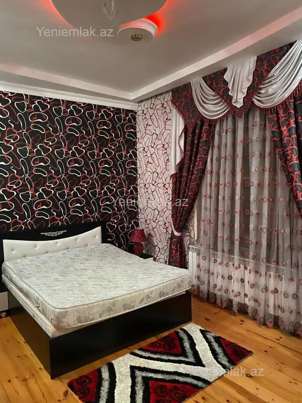 Satılır 4 otaqlı həyət evi 150 m²