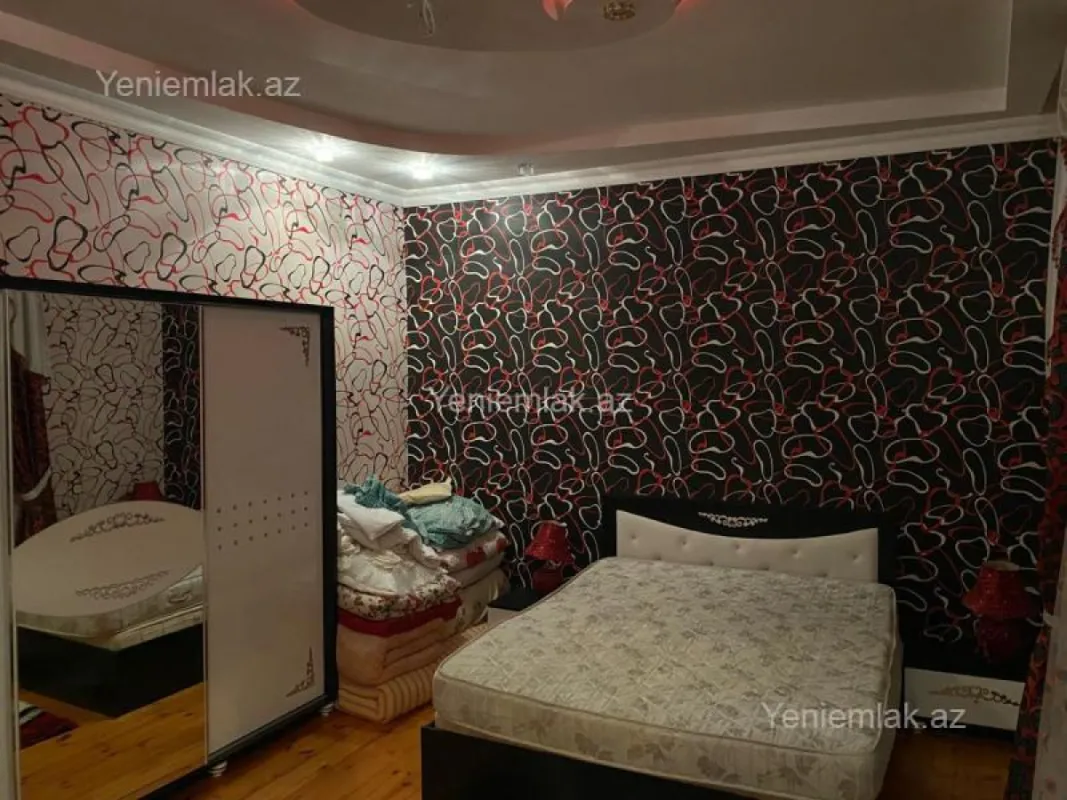 Satılır 4 otaqlı həyət evi 150 m²