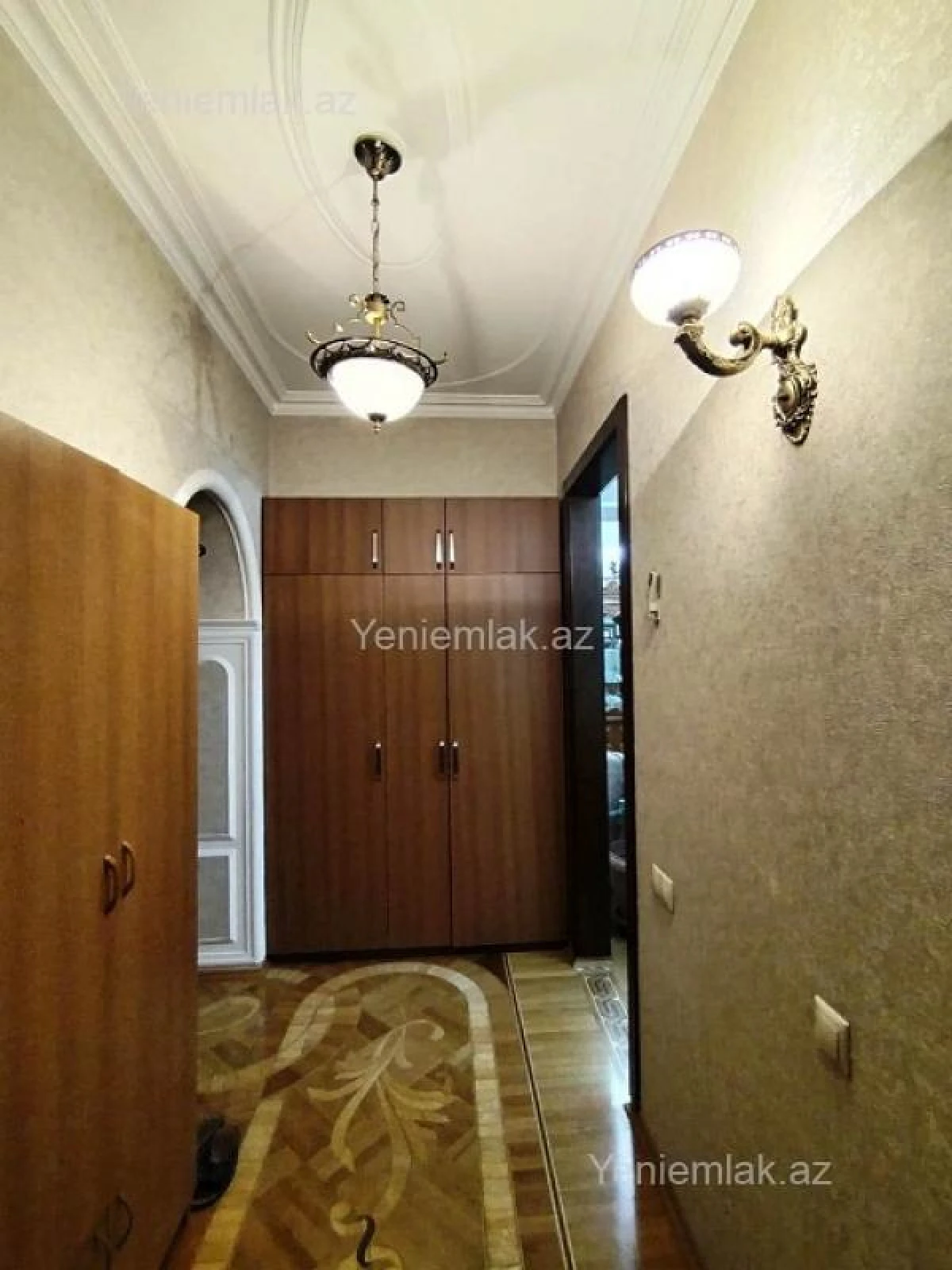 Satılır 5 otaqlı yeni tikili 150 m²