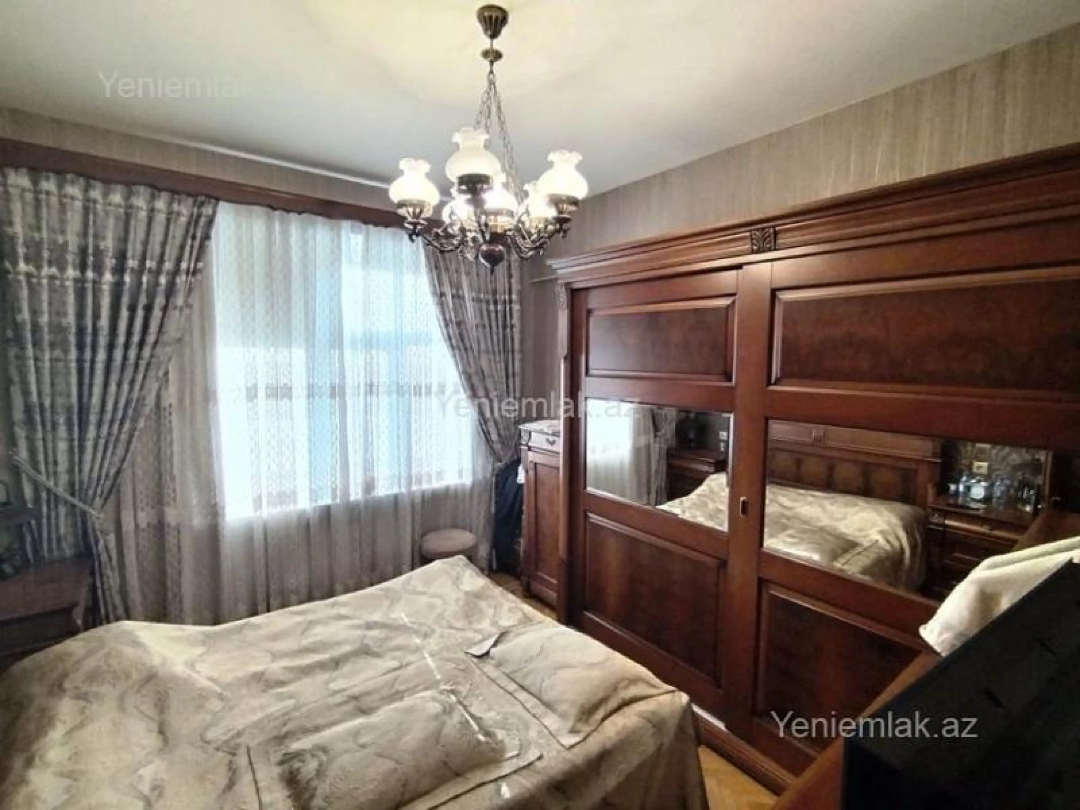 Satılır 5 otaqlı yeni tikili 150 m²