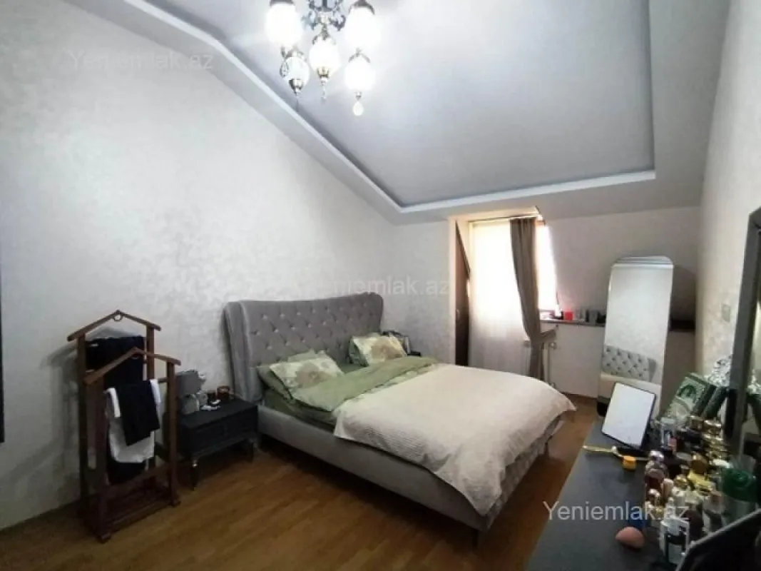 Satılır 5 otaqlı yeni tikili 150 m²