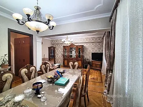 Satılır 5 otaqlı yeni tikili 150 m²