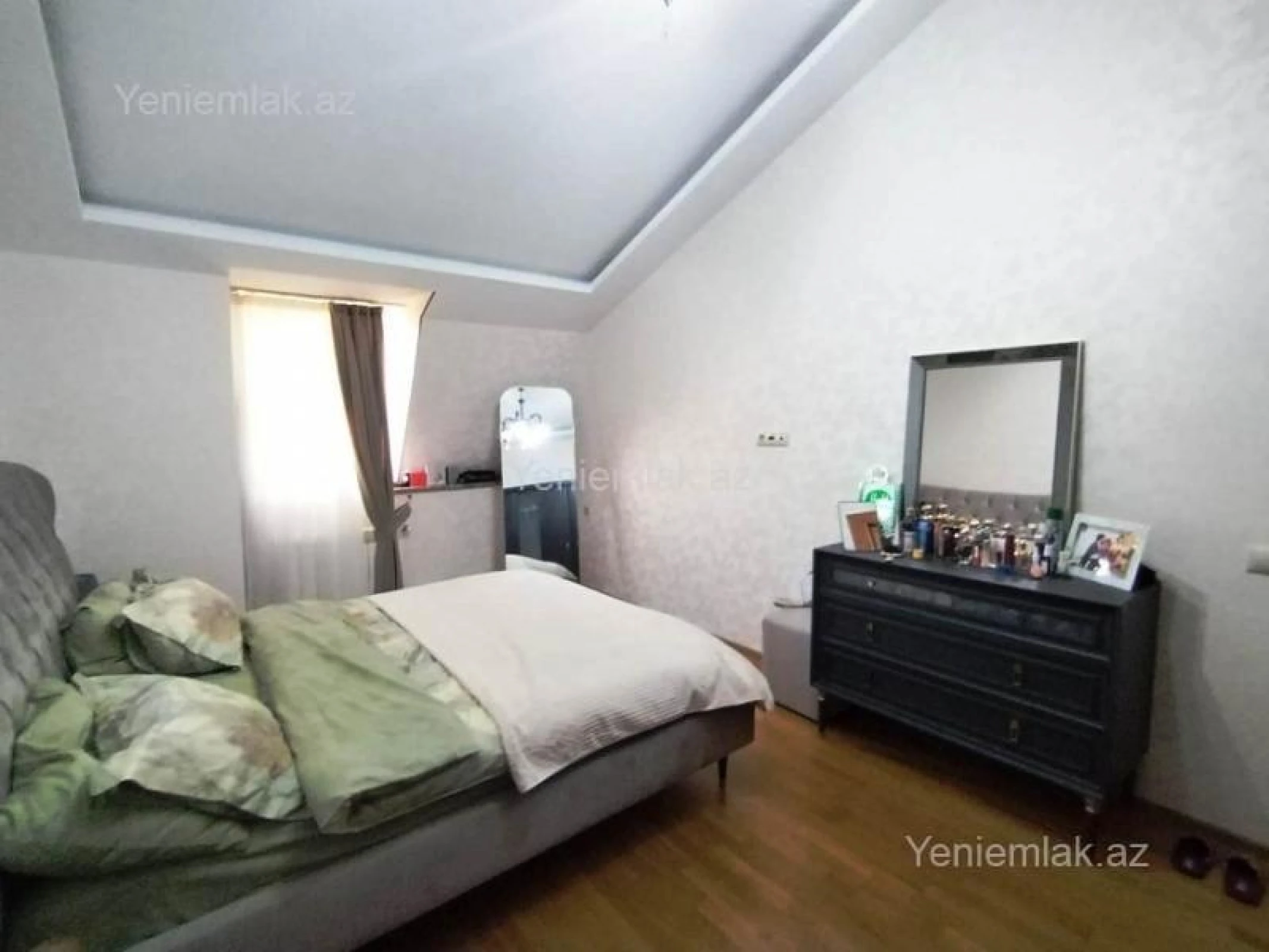 Satılır 5 otaqlı yeni tikili 150 m²