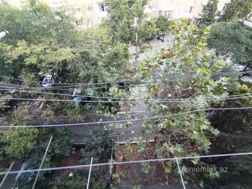 Satılır 5 otaqlı yeni tikili 150 m²