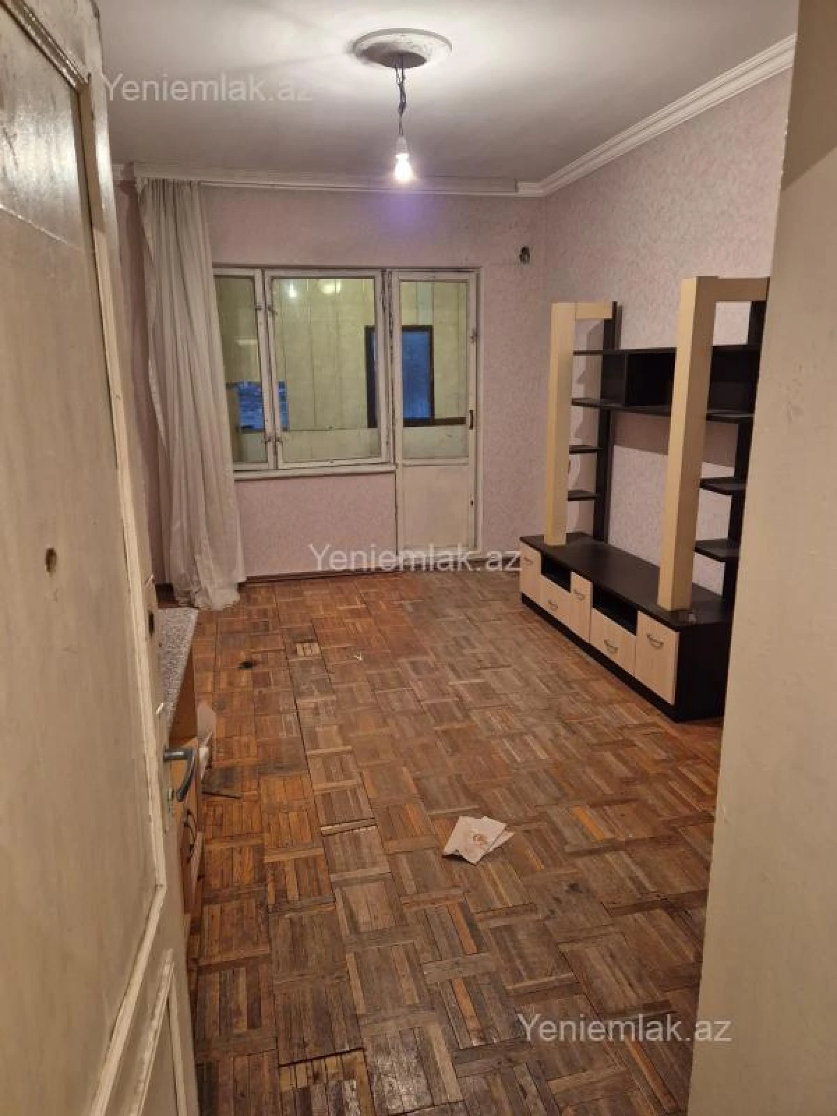Satılır 1 otaqlı köhnə tikili 35 m²