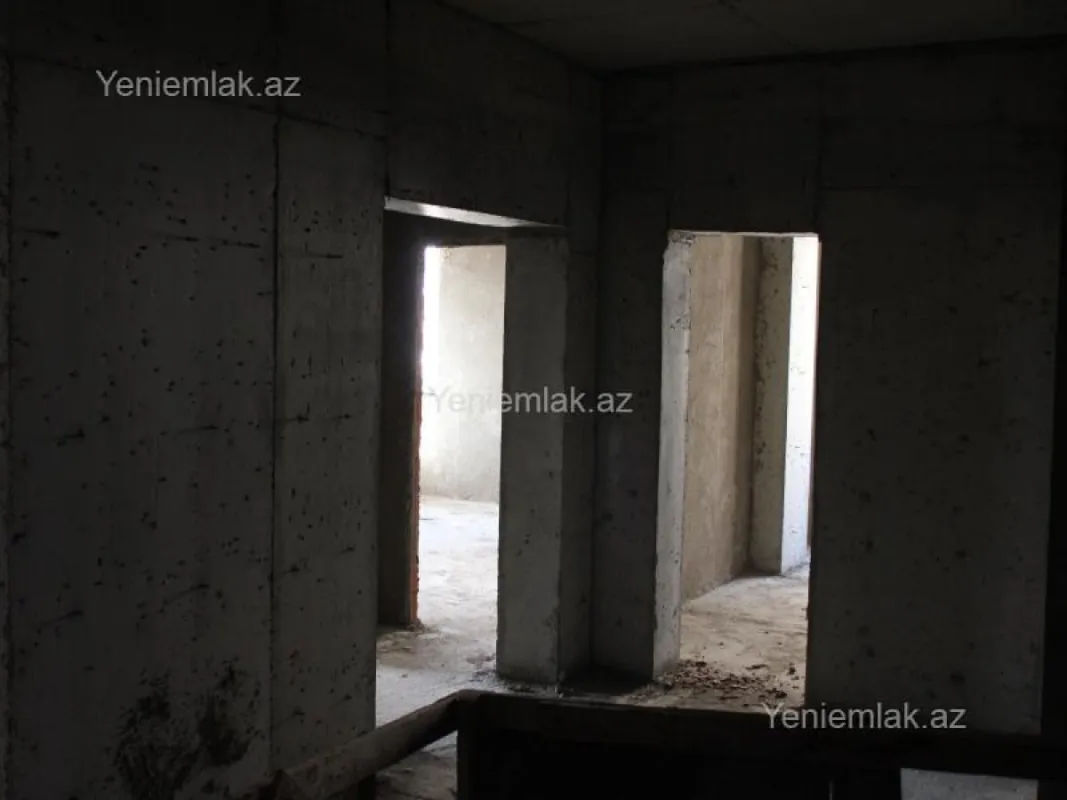 Satılır 4 otaqlı yeni tikili 185 m²