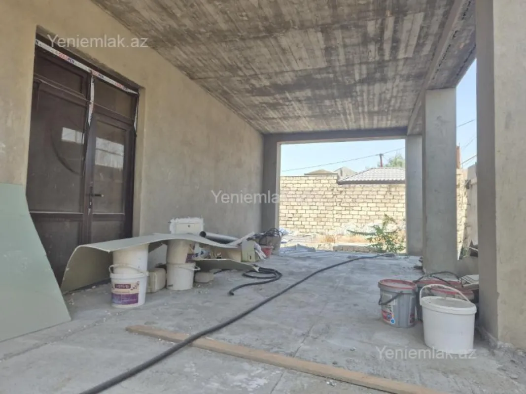 Satılır 7 otaqlı həyət evi 265 m²