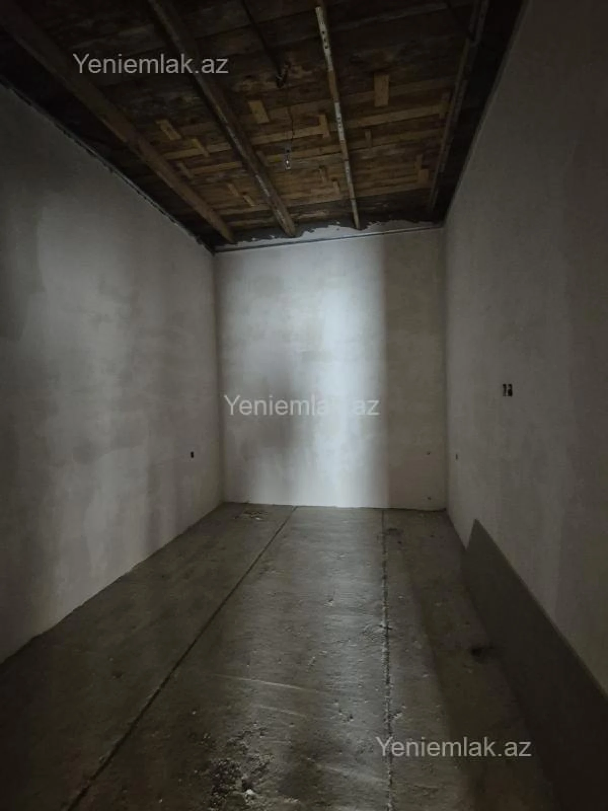 Satılır 7 otaqlı həyət evi 265 m²