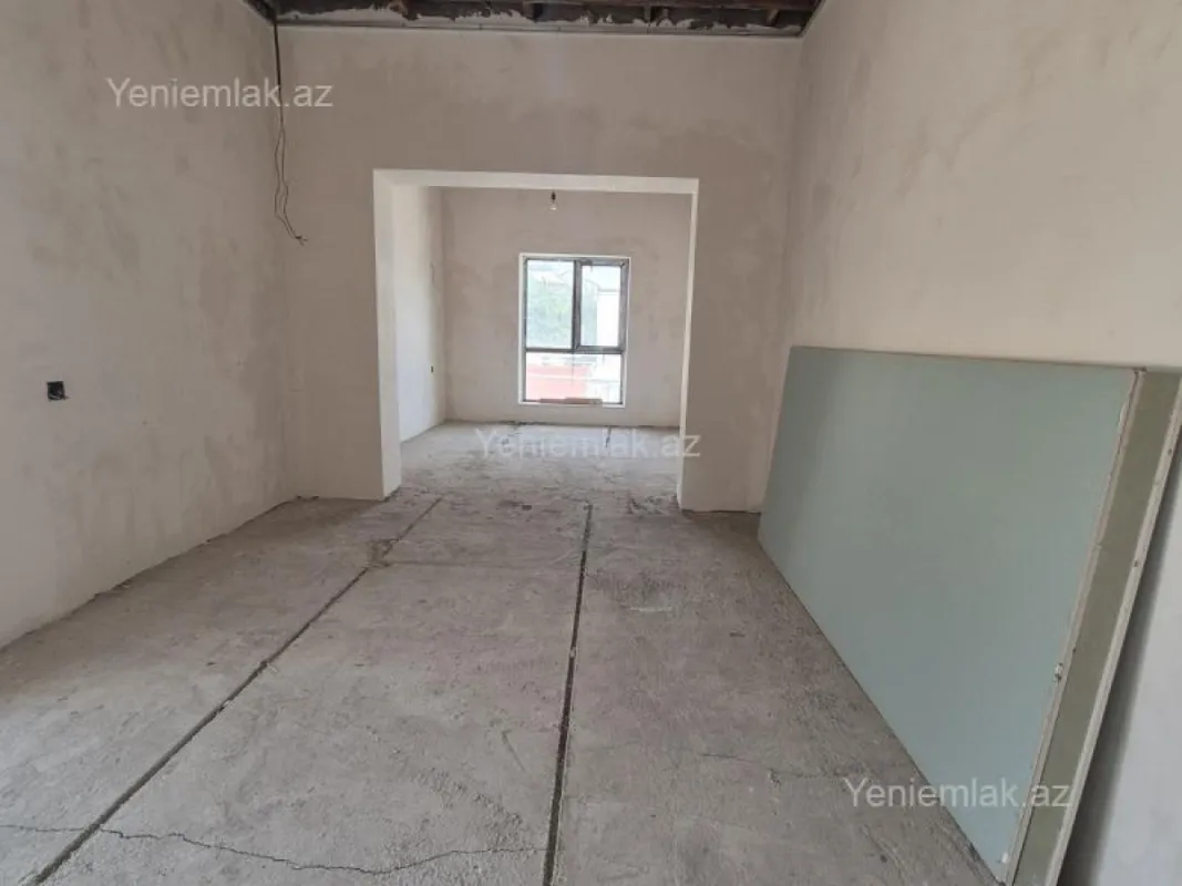 Satılır 7 otaqlı həyət evi 265 m²