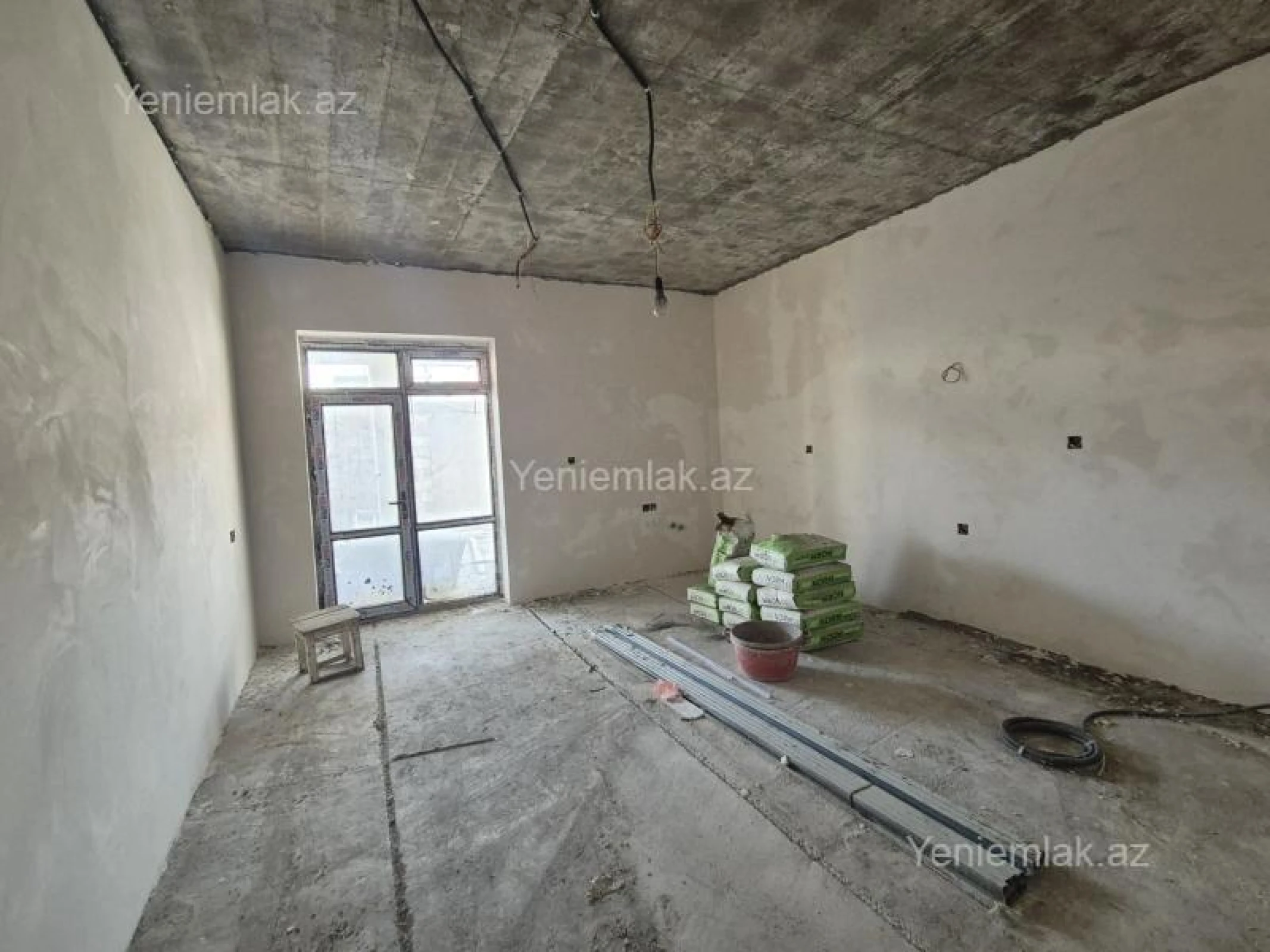 Satılır 7 otaqlı həyət evi 265 m²