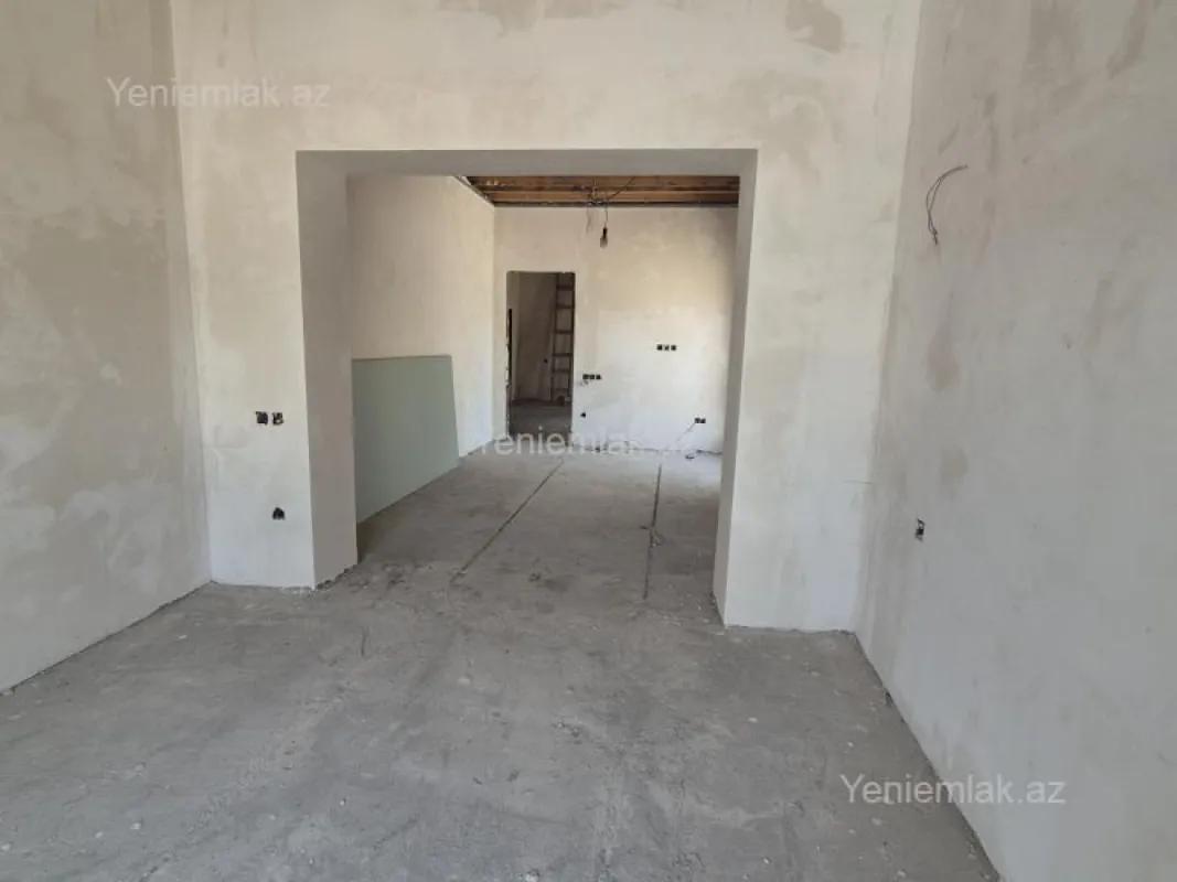 Satılır 7 otaqlı həyət evi 265 m²