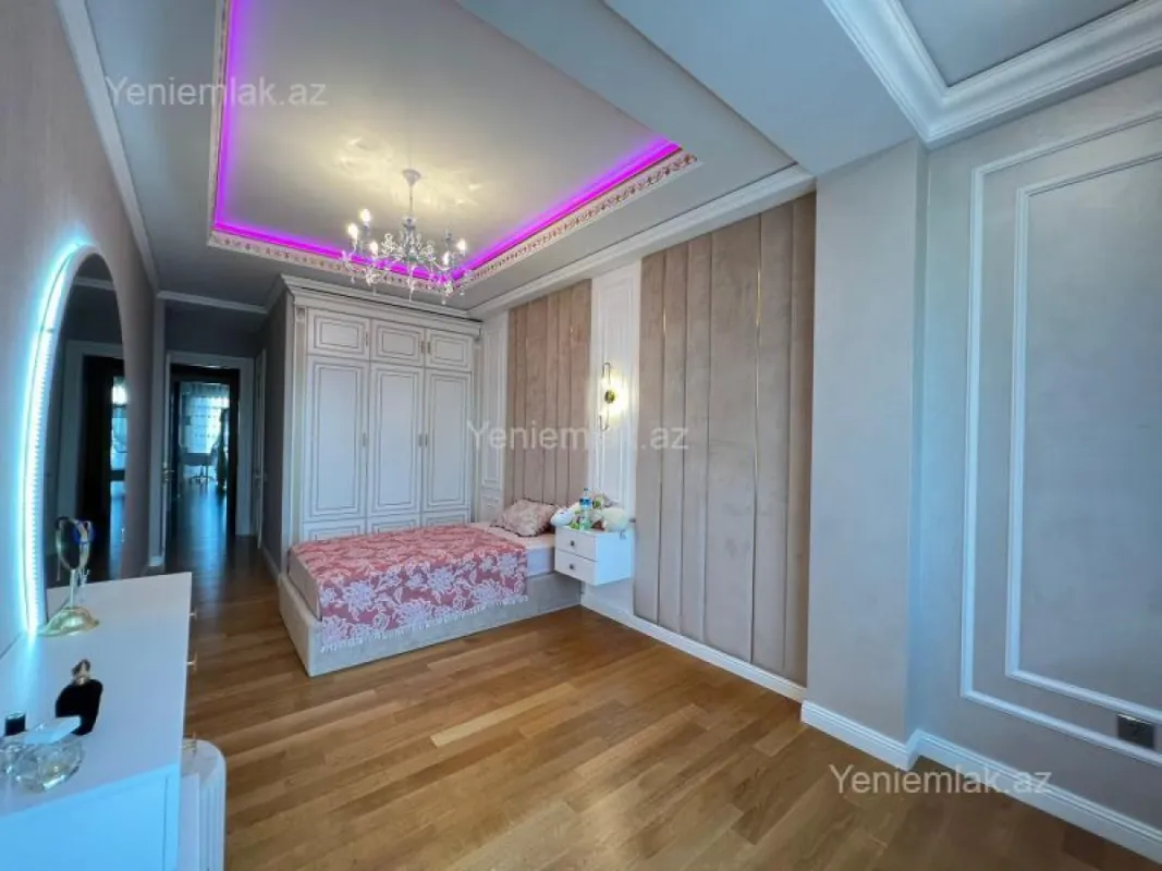 Satılır 5 otaqlı yeni tikili 285 m²