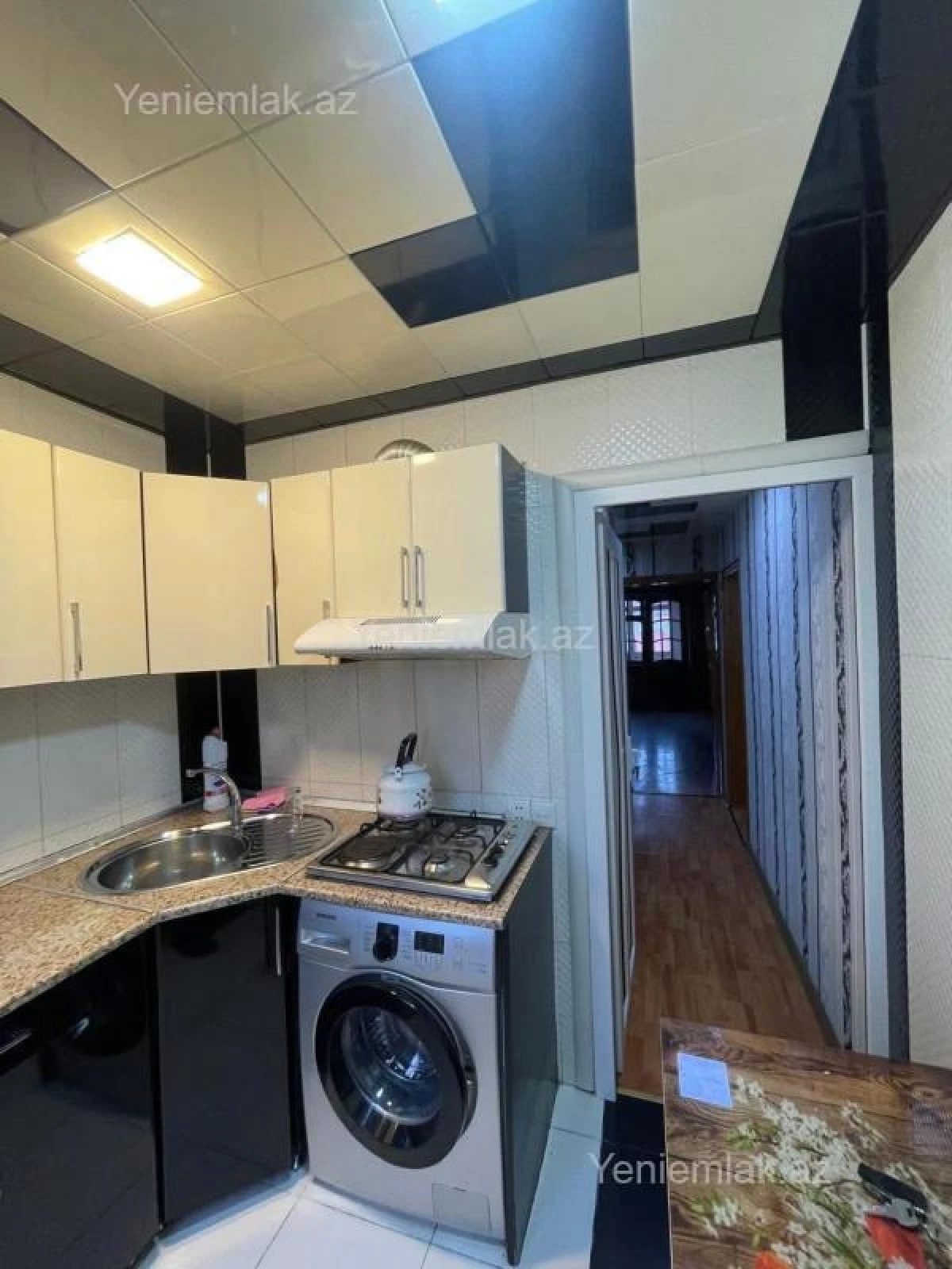 Satılır 3 otaqlı köhnə tikili 70 m²