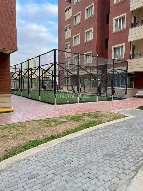 Satılır 5 otaqlı yeni tikili 390 m²