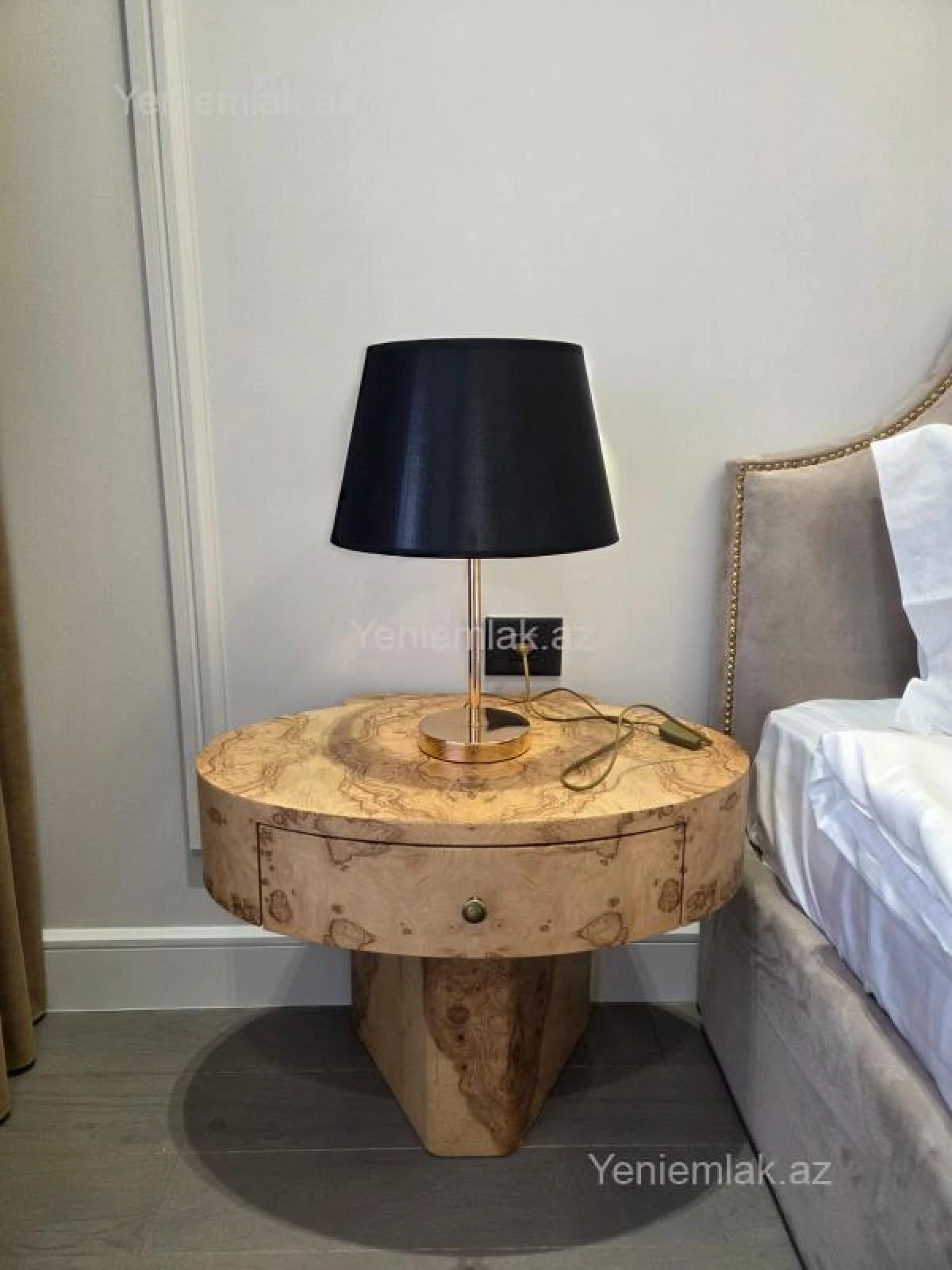 Satılır 4 otaqlı yeni tikili 140 m²