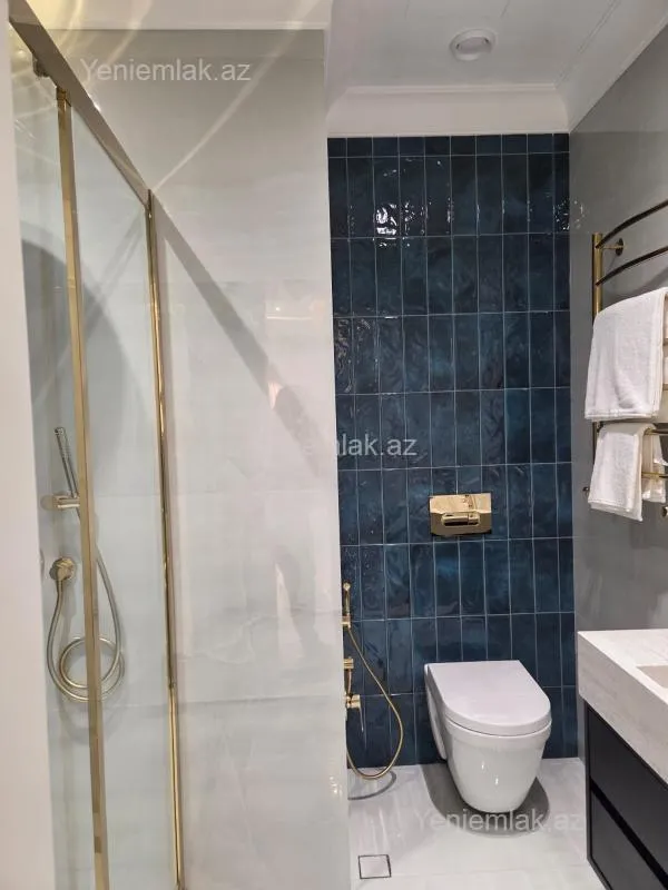 Satılır 4 otaqlı yeni tikili 140 m²