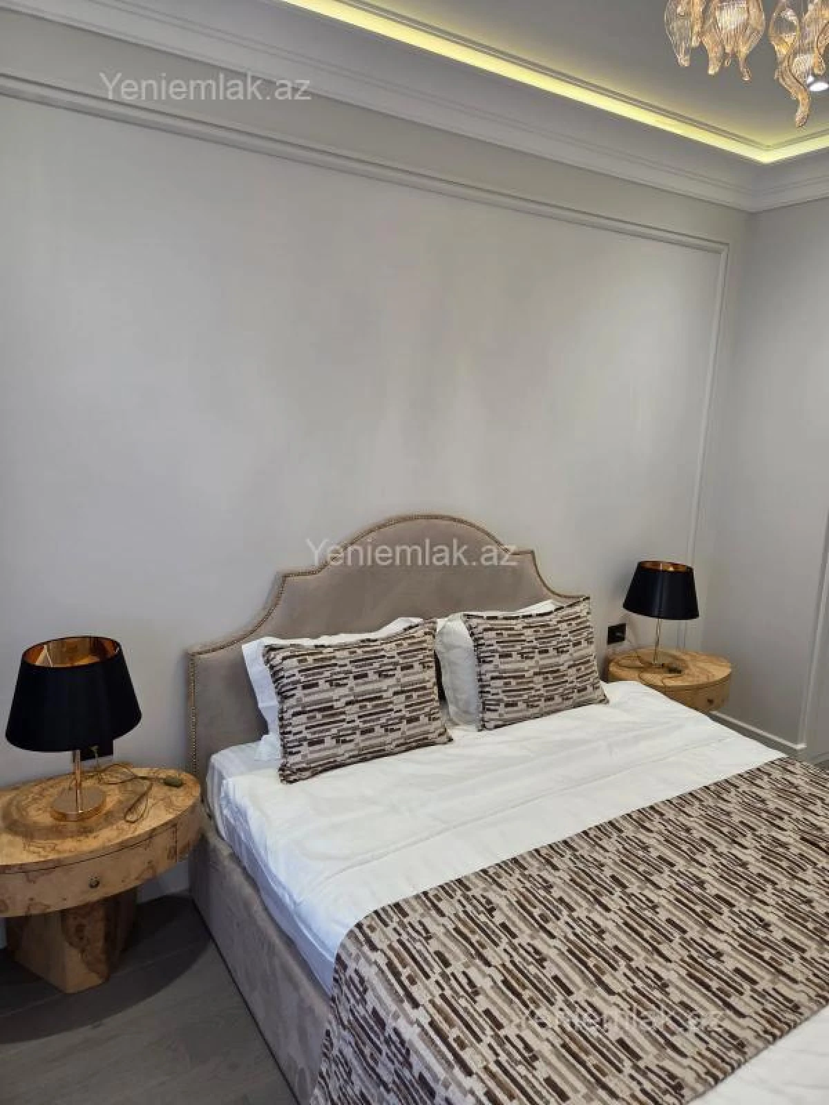Satılır 4 otaqlı yeni tikili 140 m²