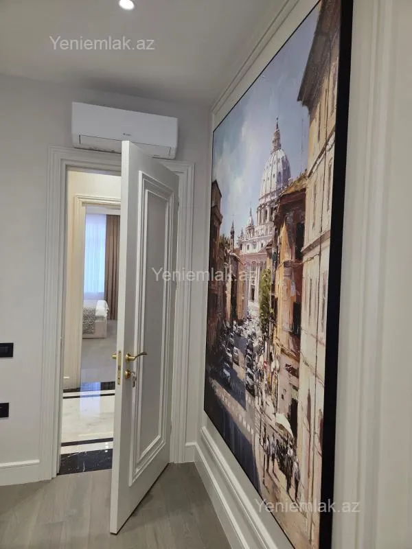 Satılır 4 otaqlı yeni tikili 140 m²