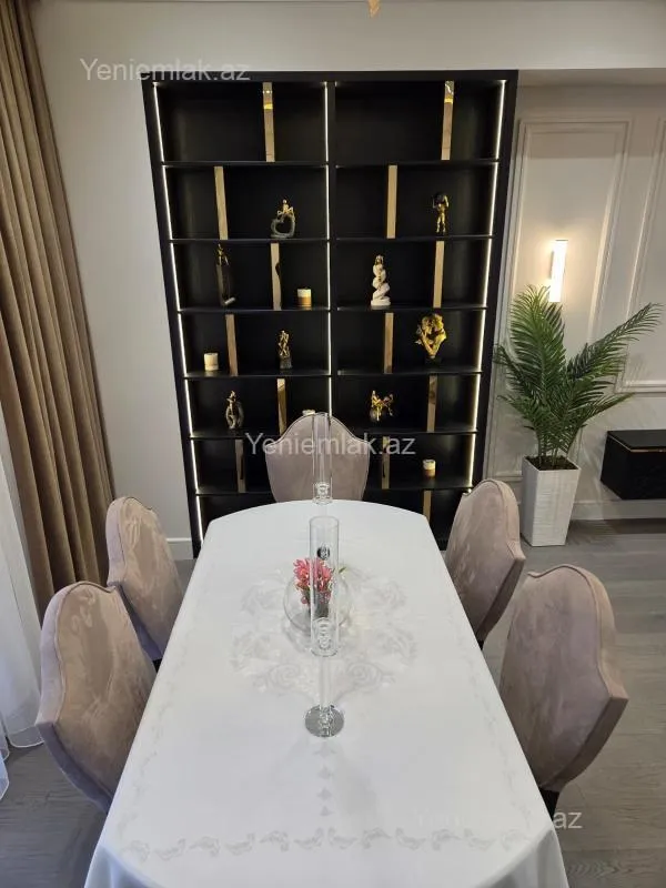 Satılır 4 otaqlı yeni tikili 140 m²