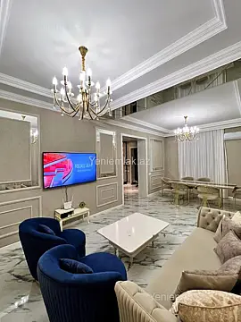 Satılır 6 otaqlı həyət evi 400 m²