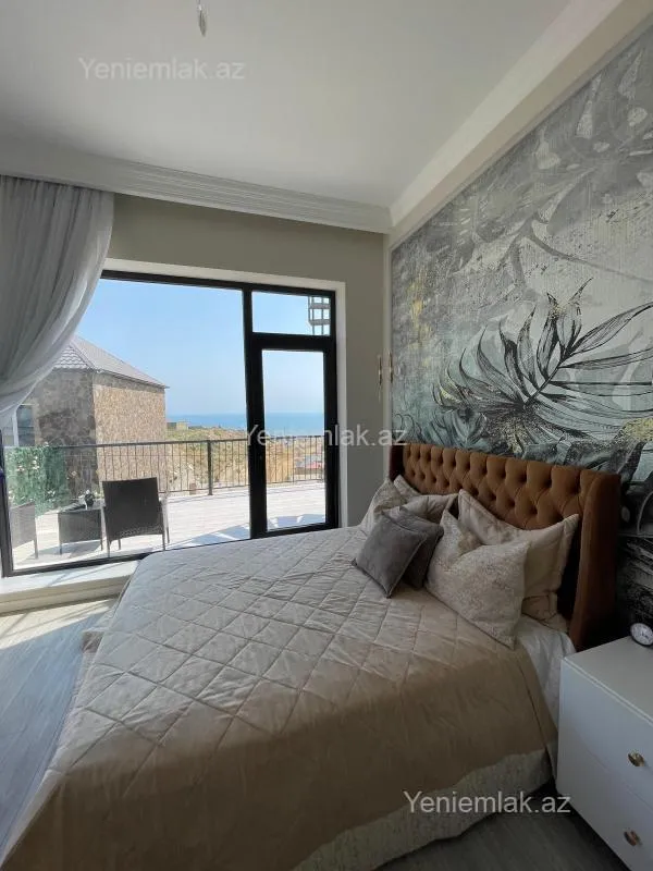 Satılır 6 otaqlı həyət evi 400 m²