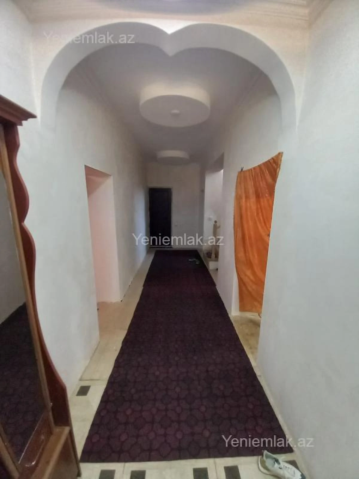 Satılır 5 otaqlı həyət evi 220 m²