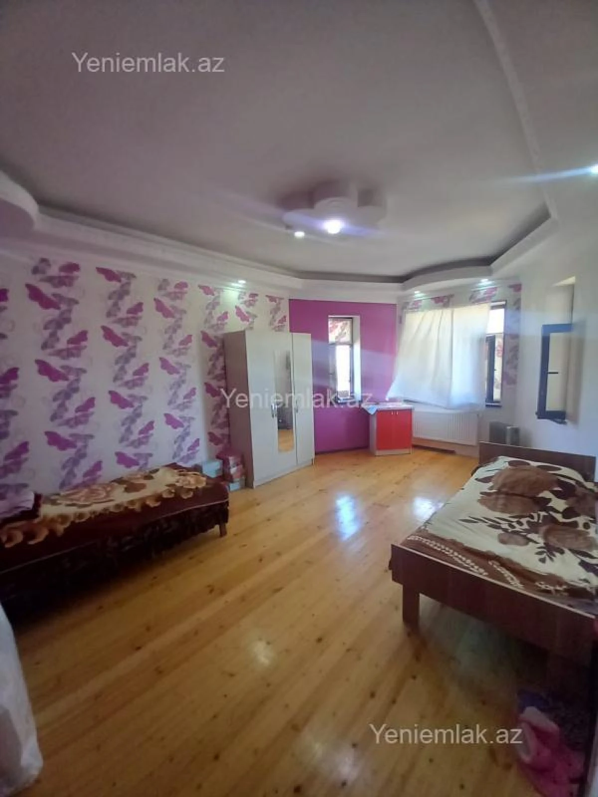 Satılır 5 otaqlı həyət evi 220 m²