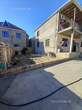 Satılır 5 otaqlı həyət evi 220 m²