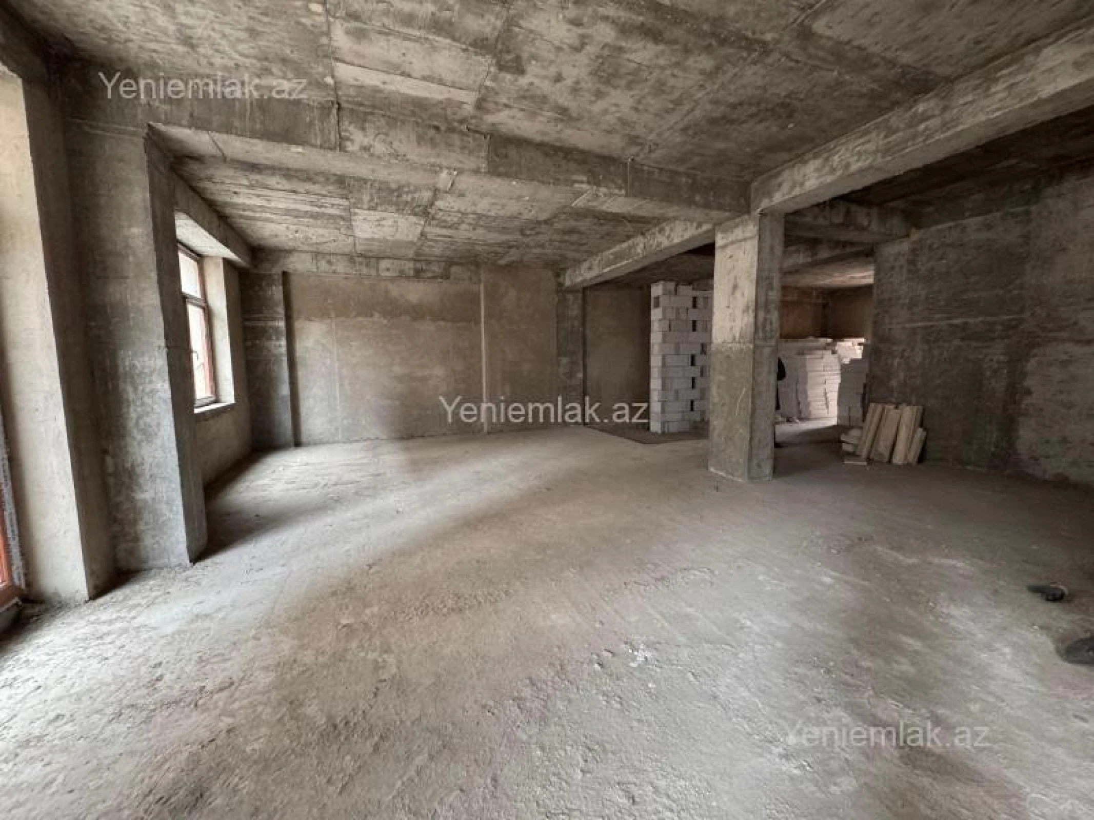 Satılır 4 otaqlı yeni tikili 210 m²
