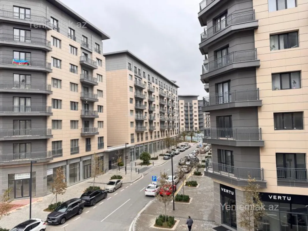 Satılır 4 otaqlı yeni tikili 210 m²