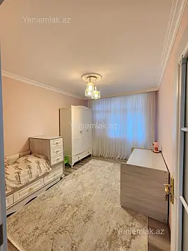 Satılır 5 otaqlı köhnə tikili 110 m²