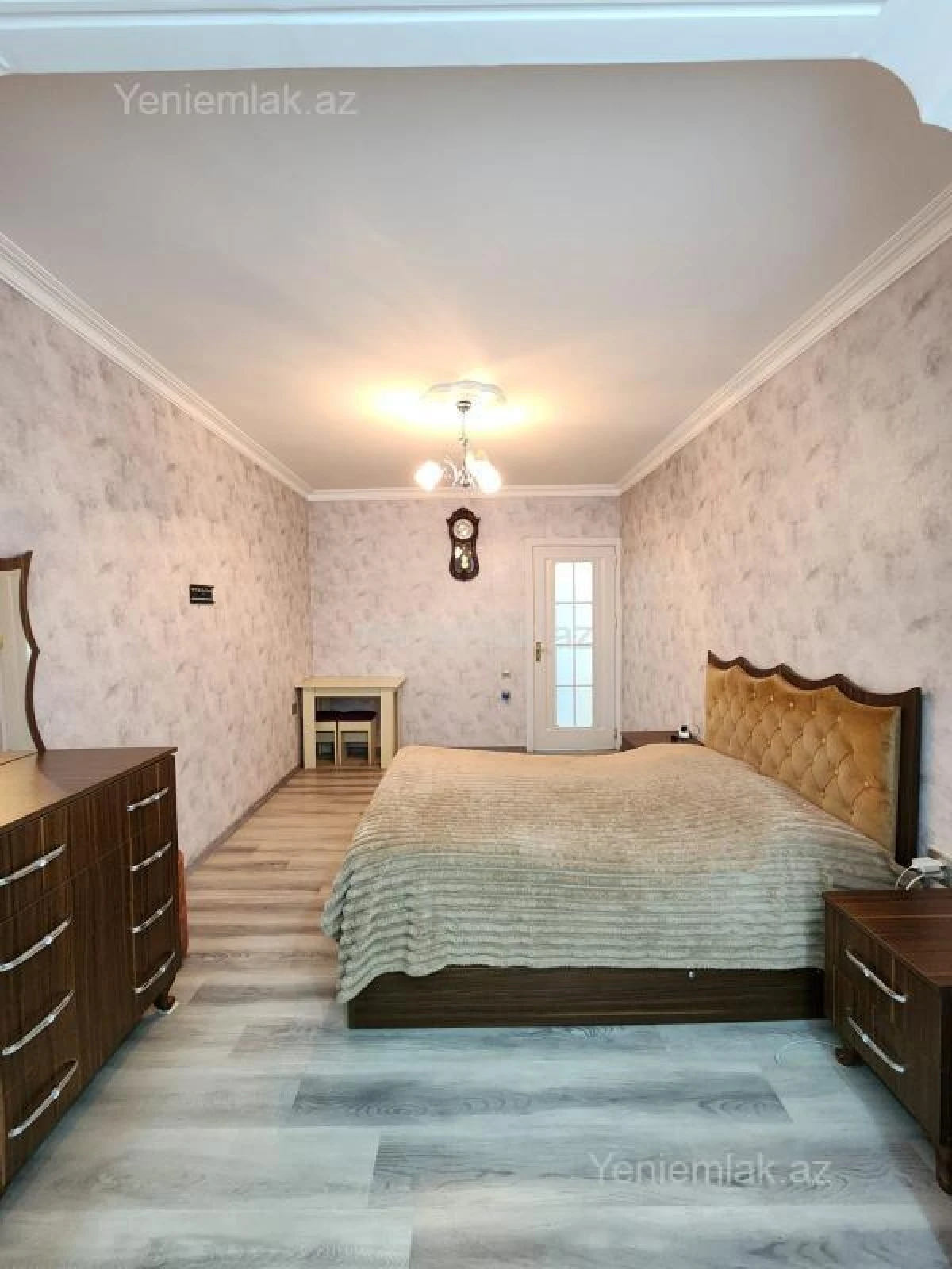 Satılır 5 otaqlı köhnə tikili 110 m²