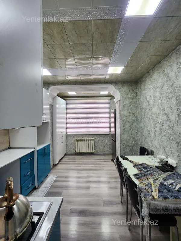 Satılır 5 otaqlı köhnə tikili 110 m²
