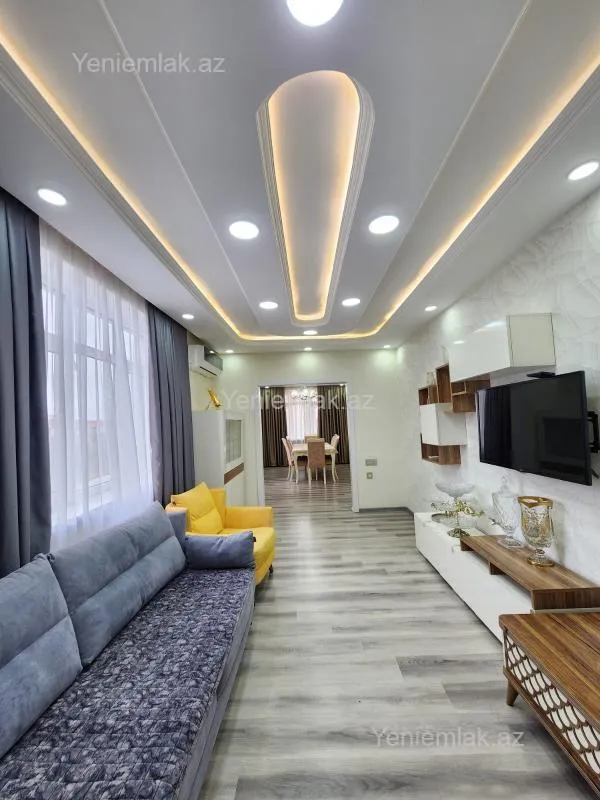 Satılır 5 otaqlı köhnə tikili 110 m²