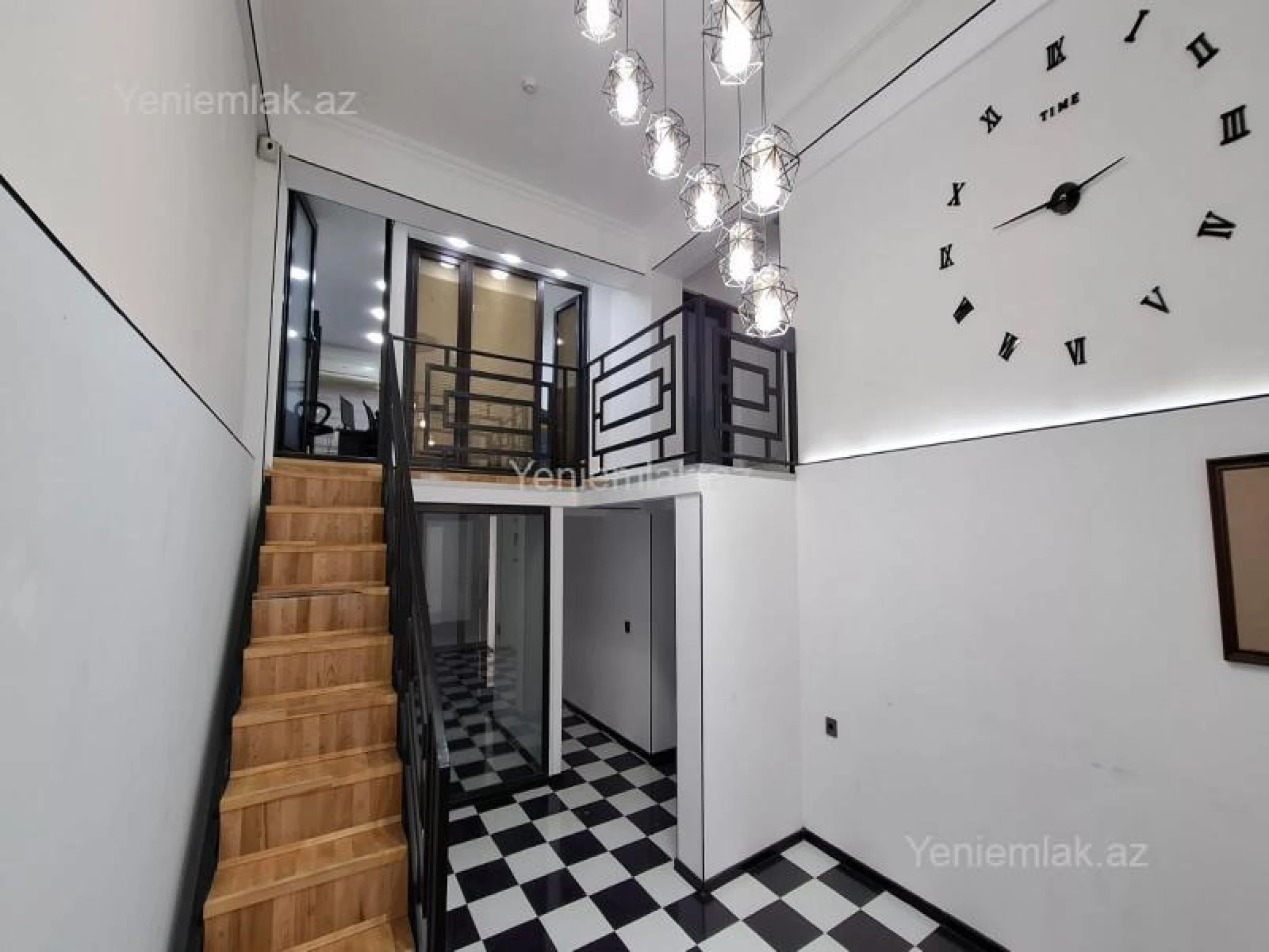 Satılır 4 otaqlı ofis 80 m²