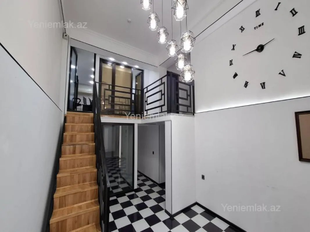 Satılır 4 otaqlı ofis 80 m²