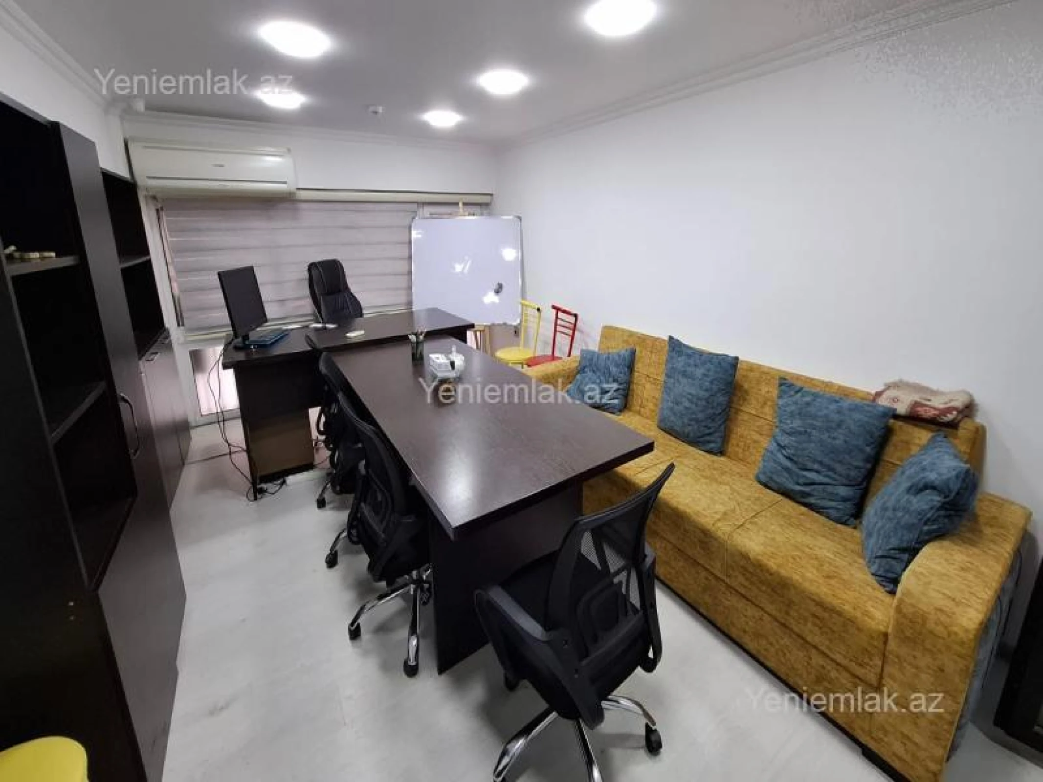Satılır 4 otaqlı ofis 80 m²