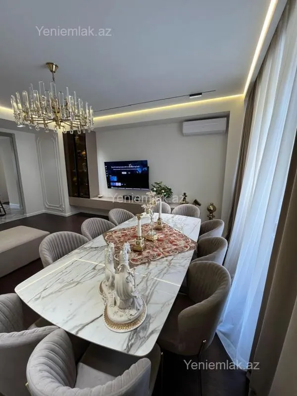 Satılır 3 otaqlı yeni tikili 135 m²